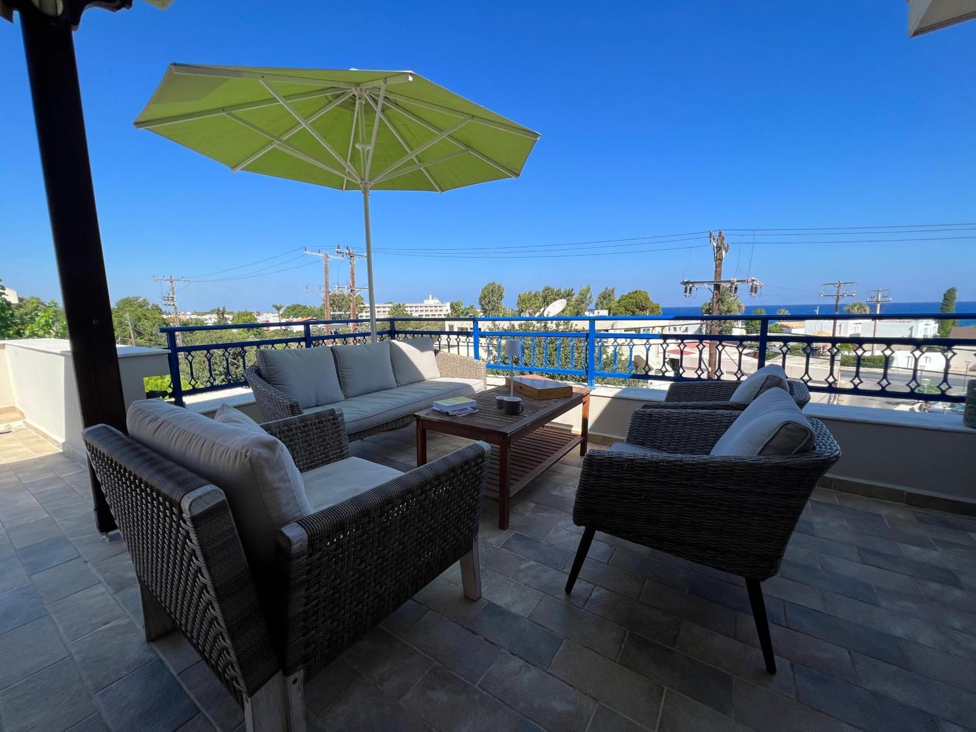 Reginas Apartments Ixia  Exterior photo